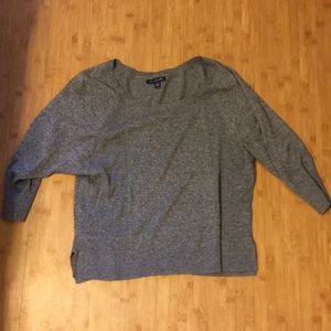 Grey quarter length sleeve American Eagle sweater